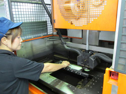 ワイヤーカット加工